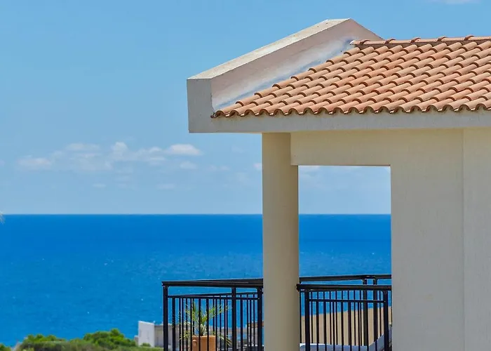 Wellclub Resort - Wellness & Seaview Suites 4*