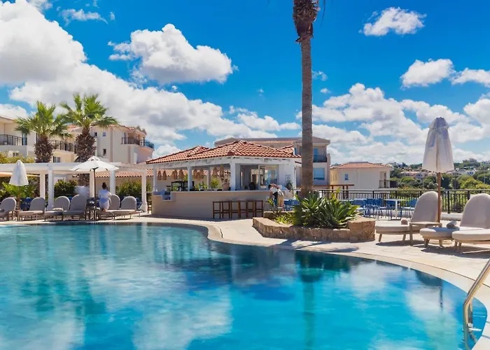 Wellclub Resort - Wellness & Seaview Suites Ξενοδοχείο 4*