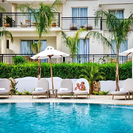 Wellclub Resort - Wellness & Seaview Suites 4* Paphos