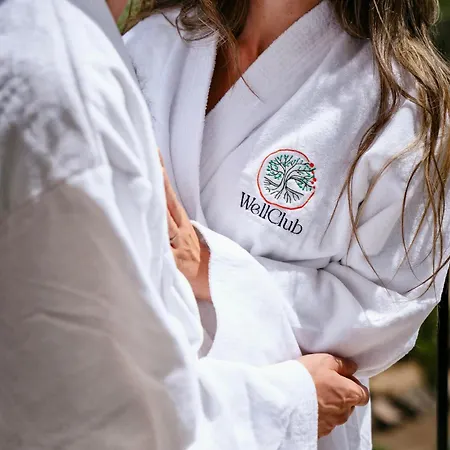 Wellclub - Family Wellness & Sea View 4* Paphos