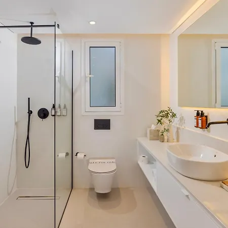 Wellclub - Family Wellness & Sea View 4* Paphos