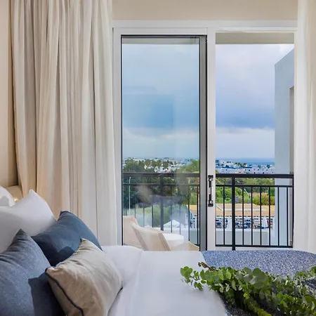 Wellclub - Family Wellness & Sea View Hotel