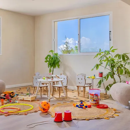 Wellclub - Family Wellness & Sea View 4*