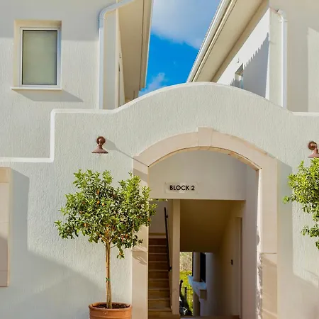 Wellclub - Family Wellness & Sea View Hotel