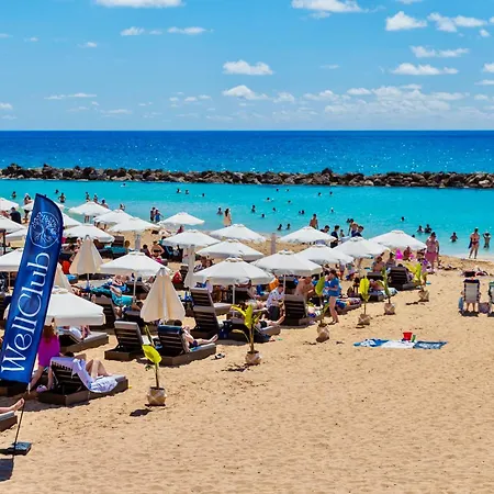 Ξενοδοχείο Wellclub - Family Wellness & Seaview Suites 4*