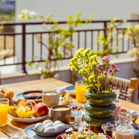Wellclub - Family Wellness & Seaview Suites Ξενοδοχείο Πάφος