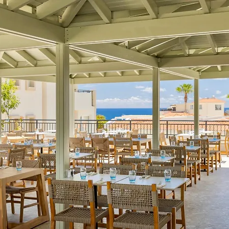 Ξενοδοχείο Wellclub - Family Wellness & Seaview Suites 4*