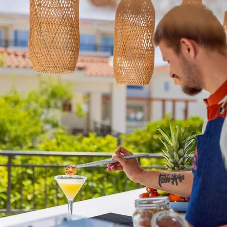 Wellclub - Family Wellness & Sea View 4*