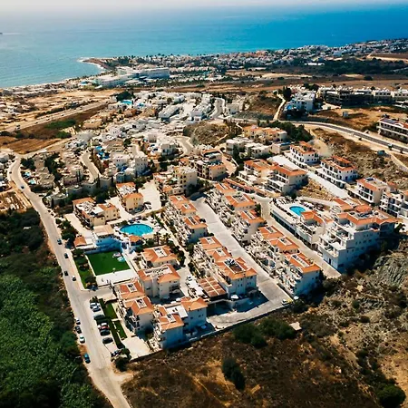 Wellclub - & Wellness 4* Pafos