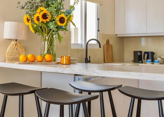 Wellclub Resort - Wellness & Seaview Suites Szálloda Paphos