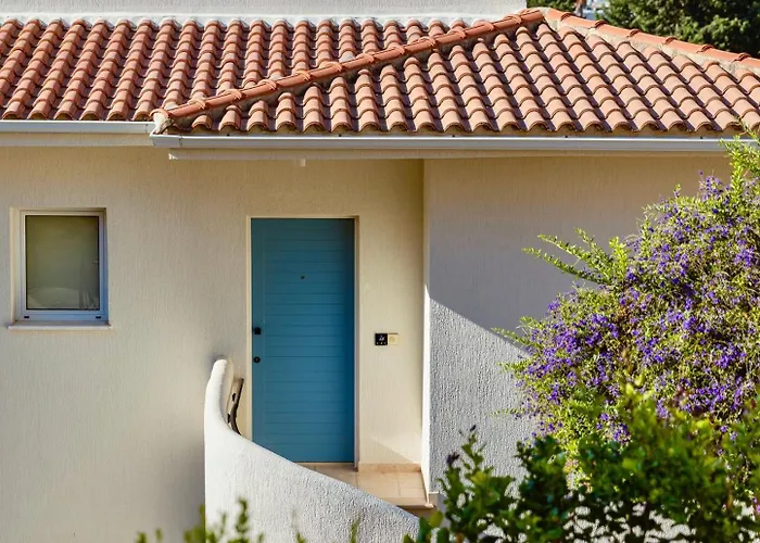 Wellclub Resort - Wellness & Seaview Suites 4* Paphos