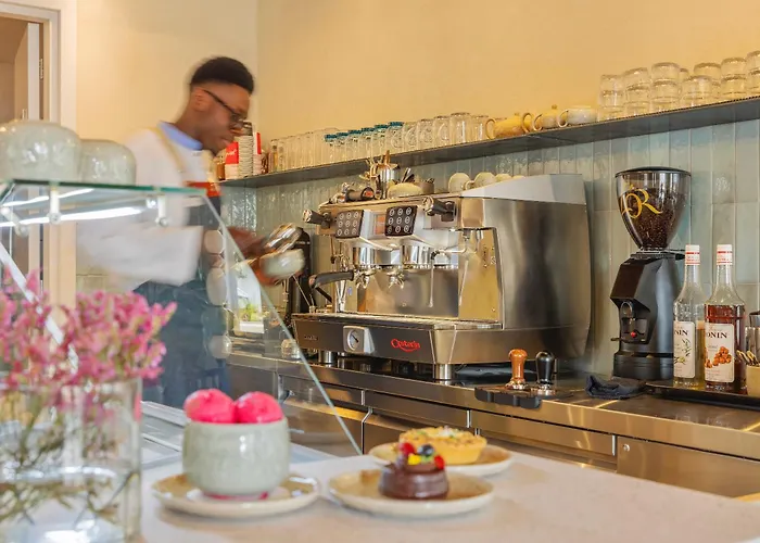 Otel Wellclub - Family Wellness & Sea View