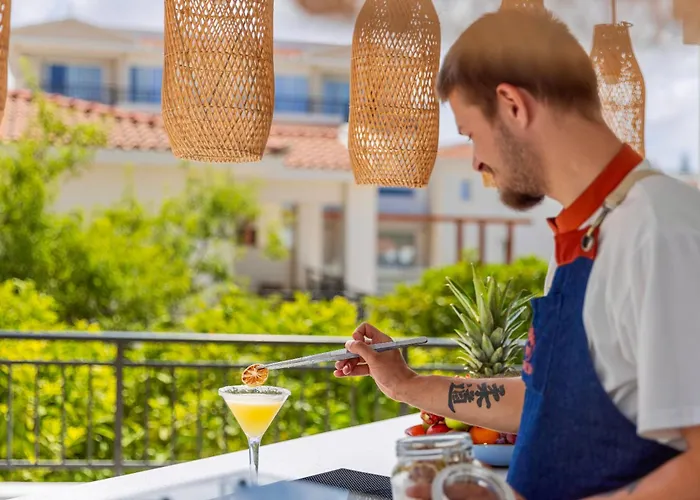 Wellclub - Family Wellness & Sea View 4*