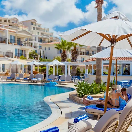 Wellclub - Family Wellness & Seaview Suites 4*