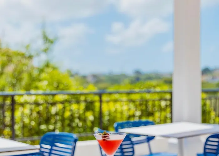 Wellclub - Family Wellness & Sea View Hotel Paphos