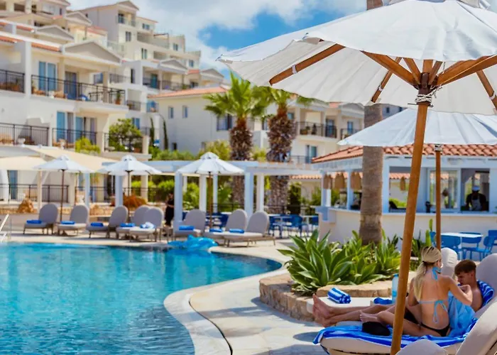 Wellclub - Family Wellness & Sea View 4*