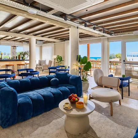 Wellclub Resort - Wellness & Seaview Suites 4*