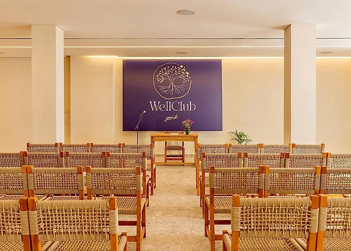 Hotel Wellclub - Family Wellness & Sea View Paphos